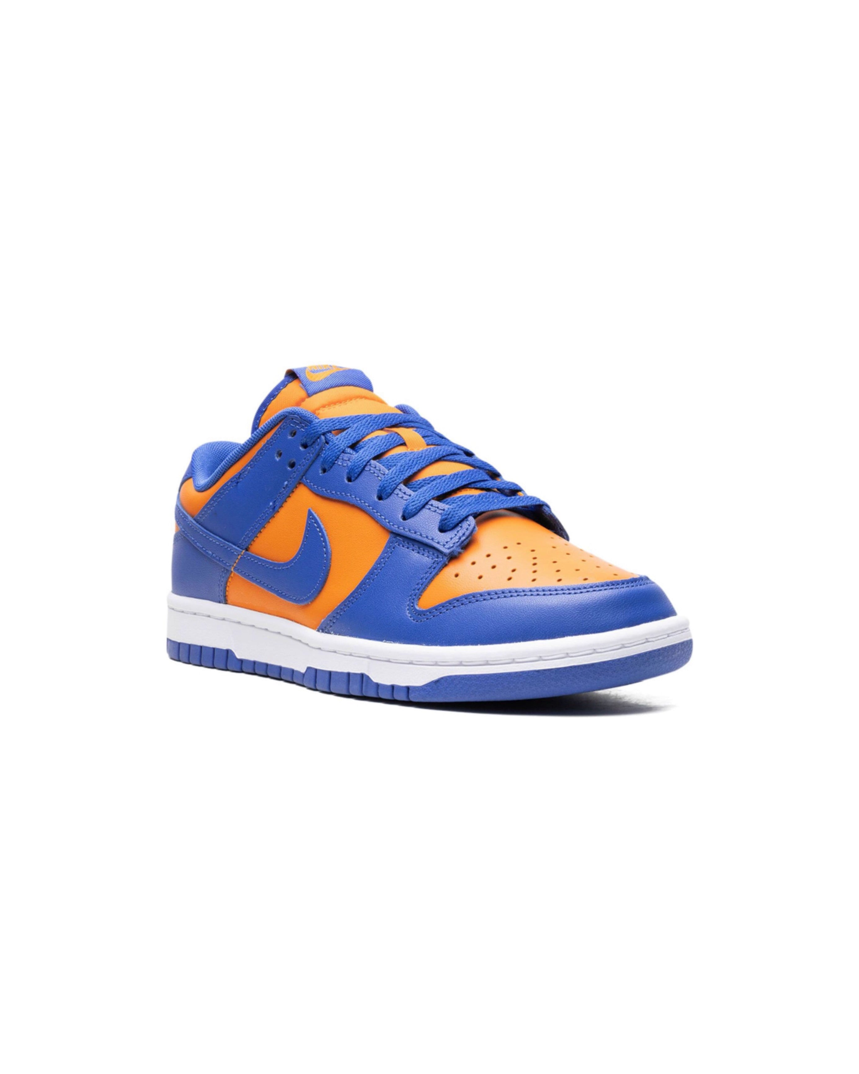 Nike dunk low ‘knicks’